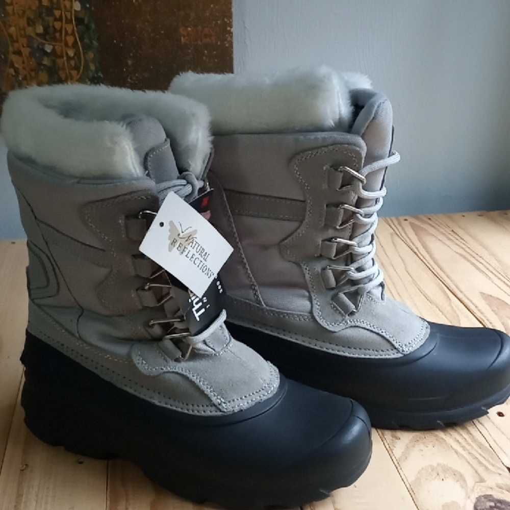 Natural Reflections Gray and Black Boots Women's Size 7 New